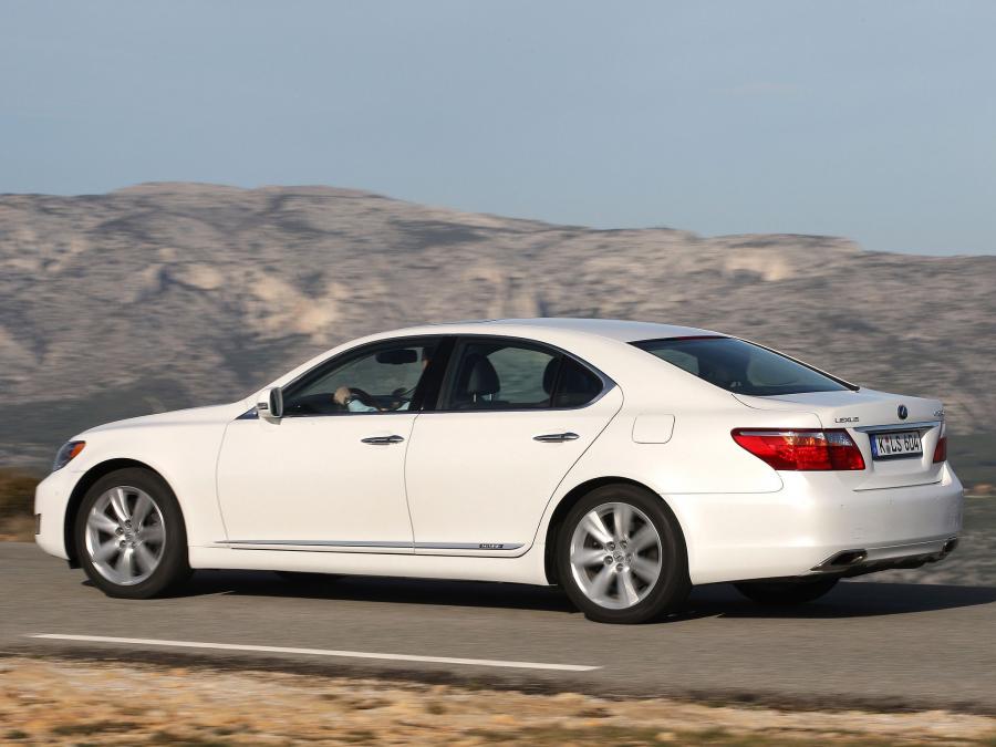 Lexus LS600h 2009 года  (EU) (фото 5 из 9)